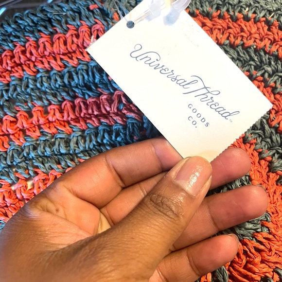 COPY - Universal thread Woven women’s clutch 👛 - Picture 6 of 12